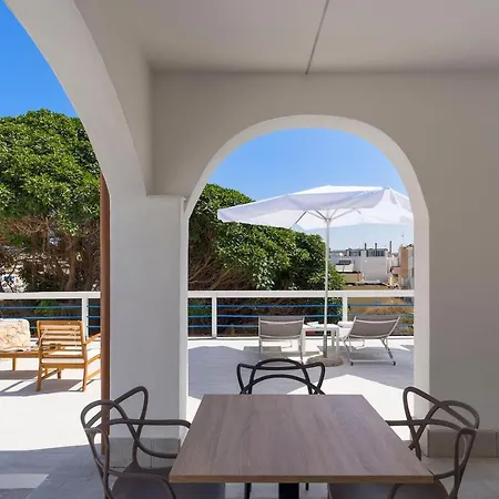 Bed and Breakfast Dipintodiblu Charming House Λαμπεντούζα