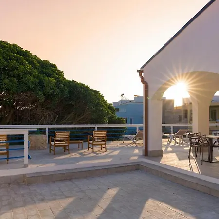 Dipintodiblu Charming House Bed and Breakfast Λαμπεντούζα