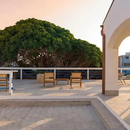 Dipintodiblu Charming House 4*