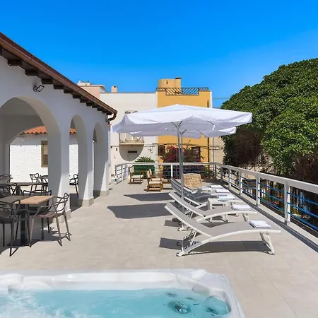 Dipintodiblu Charming House