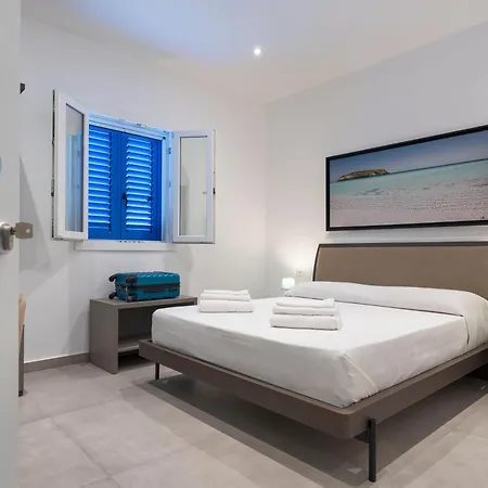 Dipintodiblu Charming House Bed and Breakfast 4*