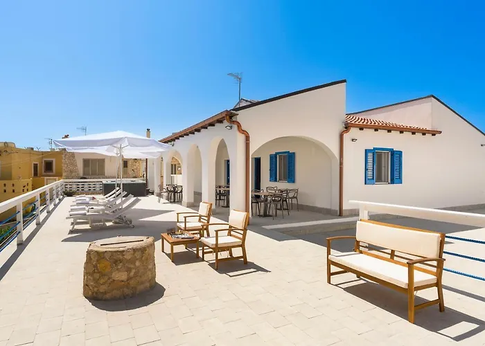 Dipintodiblu Charming House 4*