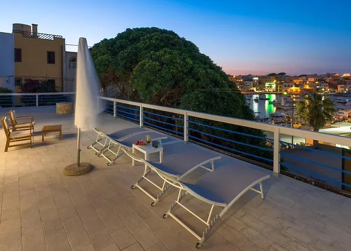 Dipintodiblu Charming House 4* למפדוזה