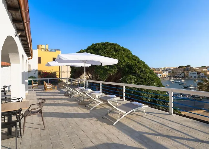 לינה וארוחת בוקר Dipintodiblu Charming House למפדוזה