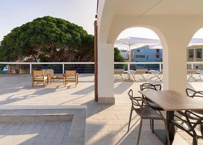 Dipintodiblu Charming House לינה וארוחת בוקר למפדוזה