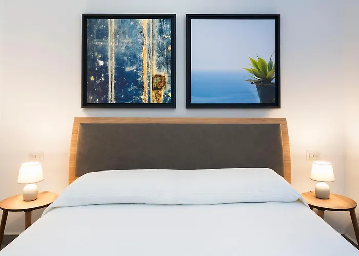 Dipintodiblu Charming House לינה וארוחת בוקר למפדוזה